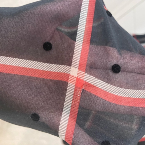 Zara windowpane blouse with subtle velvet dots size M - Picture 7 of 8